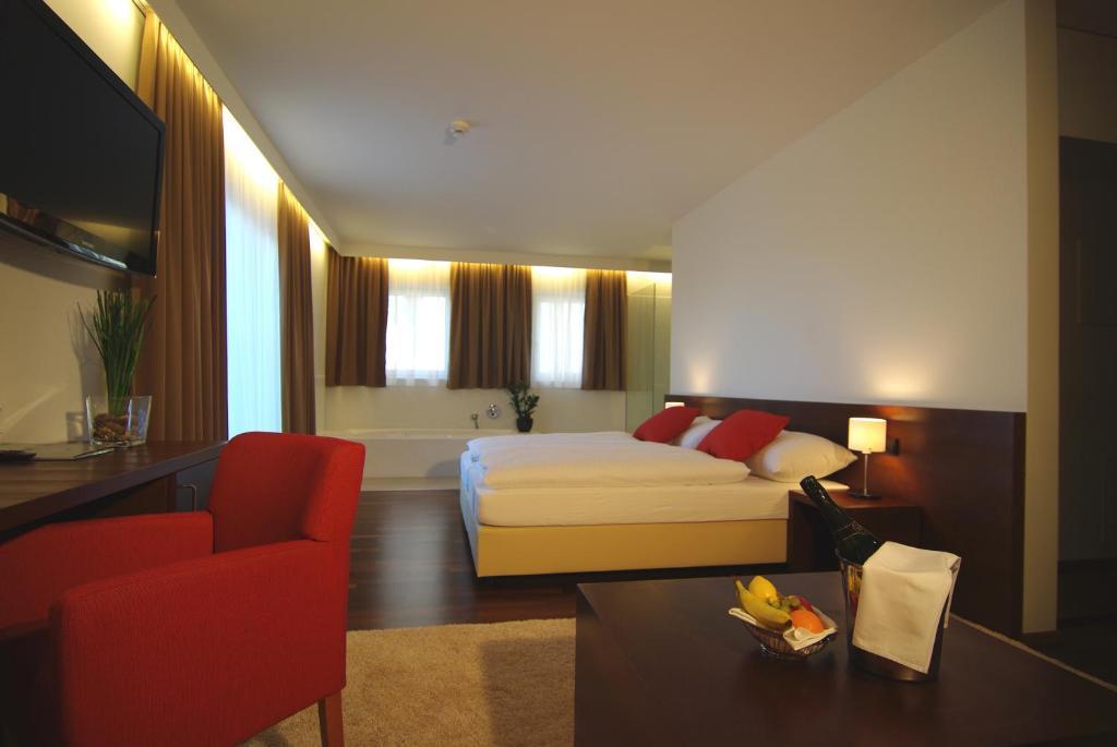 Hotel & Restaurant Christkindlwirt Steyr Quarto foto
